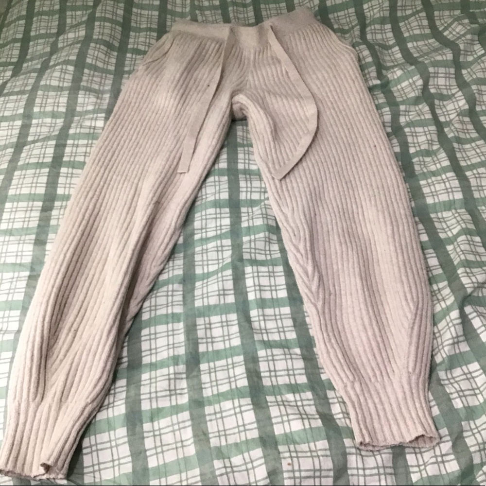 **BRAND NEW** White thick sweatpants women’s xs